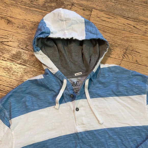 Kangaroo pocket hooded longsleeve shirt. - Picture 4 of 8